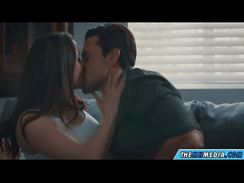 ❤️ Romantikong pakikipagtalik sa isang magandang busty na ina ❤❌ Fuck video sa amin